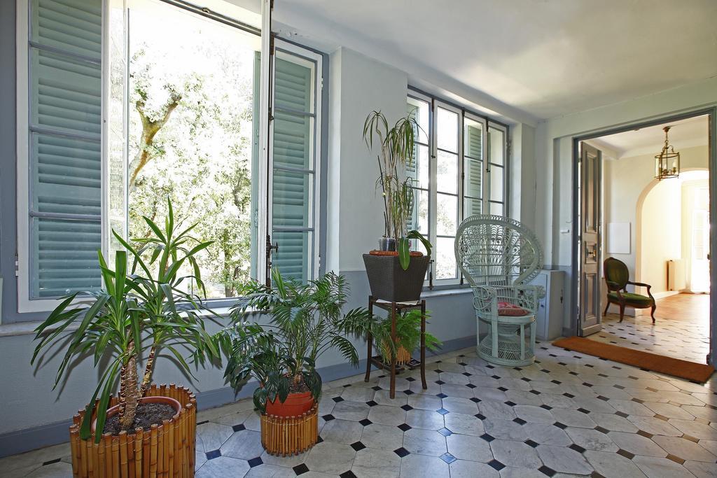 Palmeraie - Magnifique Appartement D'Epoque Avec Vue Mer 4 Personnes Avec Terrasse Le Port Nice Rum bild